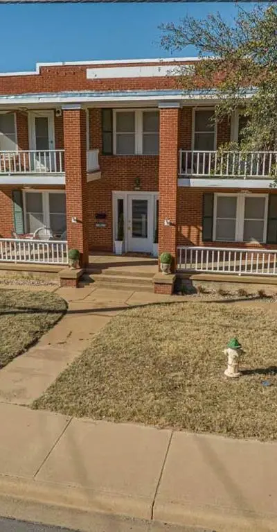 900 W West Walker, Breckenridge TX 76424