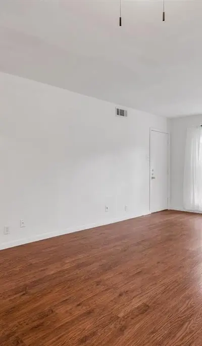 5305 Fleetwood Oaks Avenue # 274, Dallas TX 75235 - Photo 5