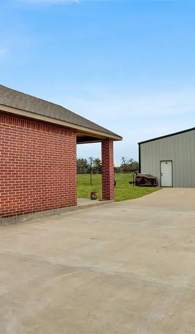 231 Orduna Street, Trenton TX 75490 - Photo 4