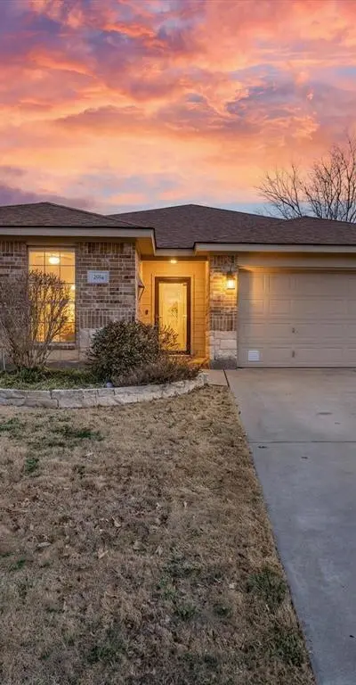 211 Carriage Drive, Willow Park TX 76087