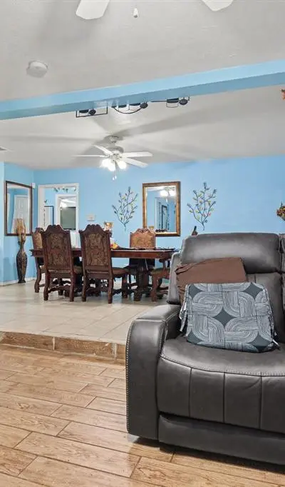 1615 Barlow Avenue, Dallas TX 75224 - Photo 3