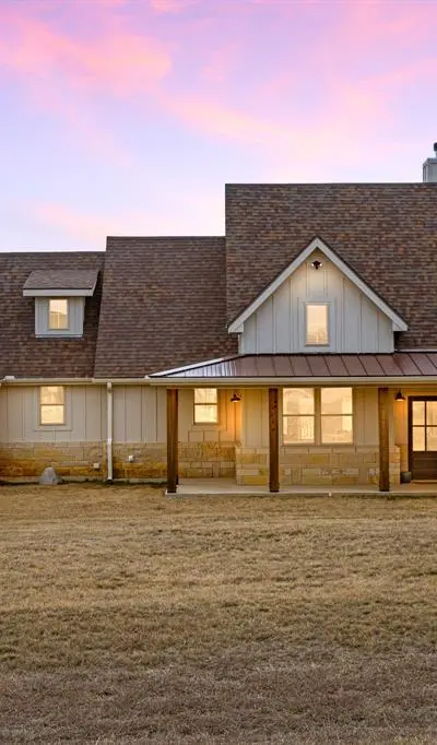 476 Silver Leaf Drive, Sunset TX 76270