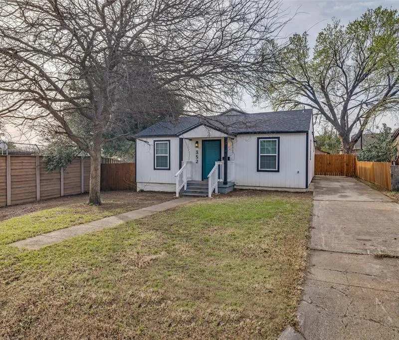 352 E Page Avenue, Dallas TX 75203