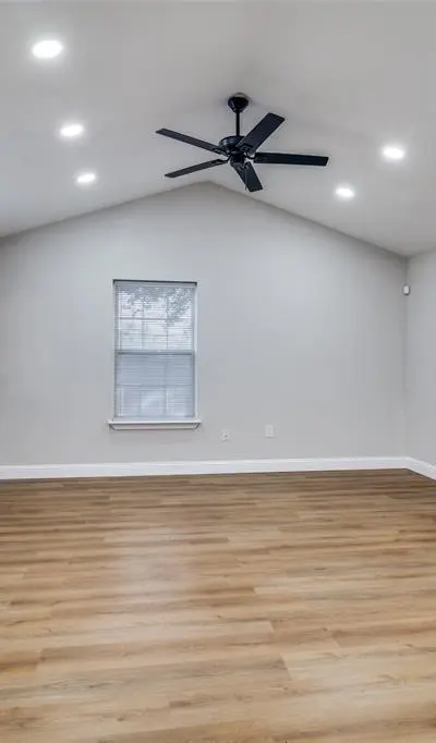 352 E Page Avenue, Dallas TX 75203 - Photo 5