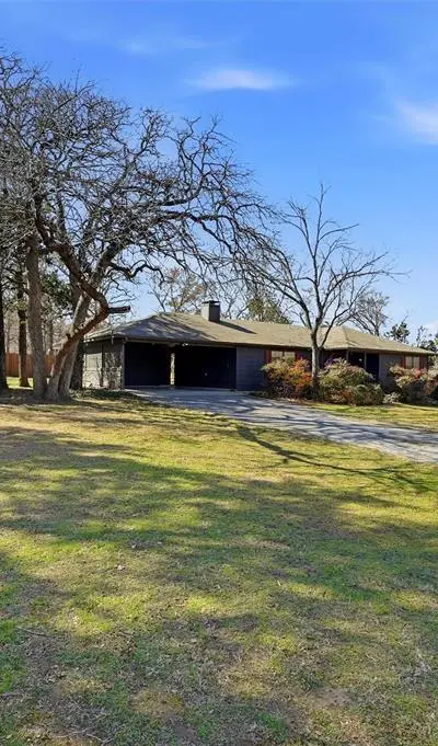 716 Kiowa Drive E, Lake Kiowa TX 76240 - Photo 2