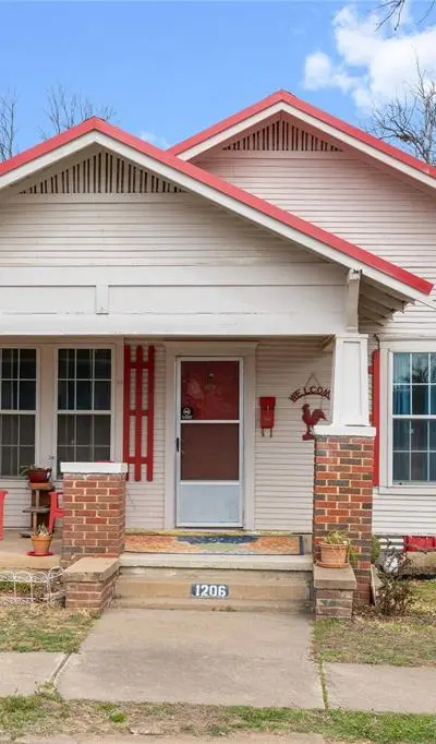 1206 8th Street, Brownwood TX 76802