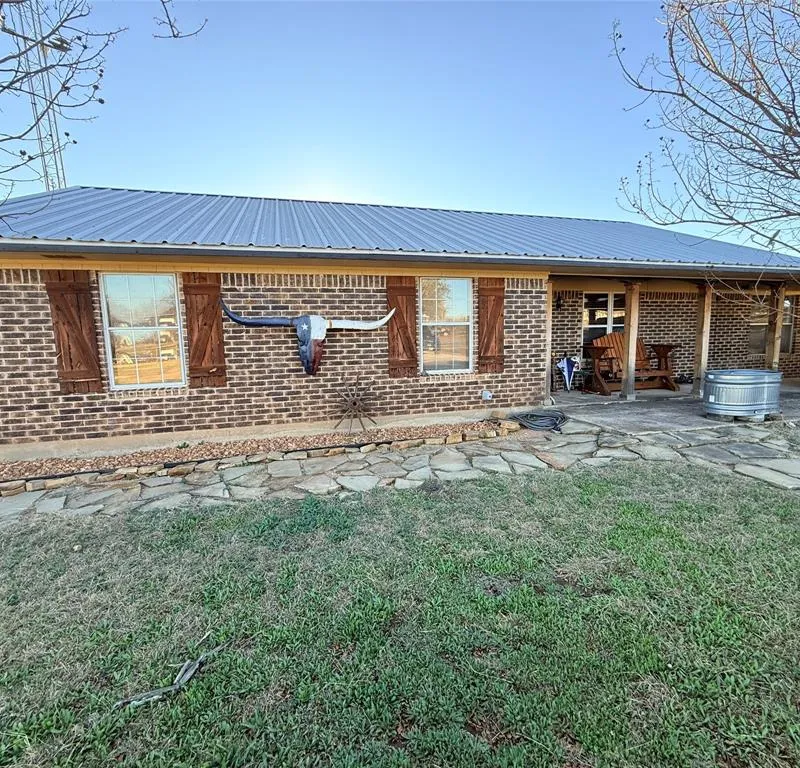 351 Bosque Bend Lane, China Spring TX 76633