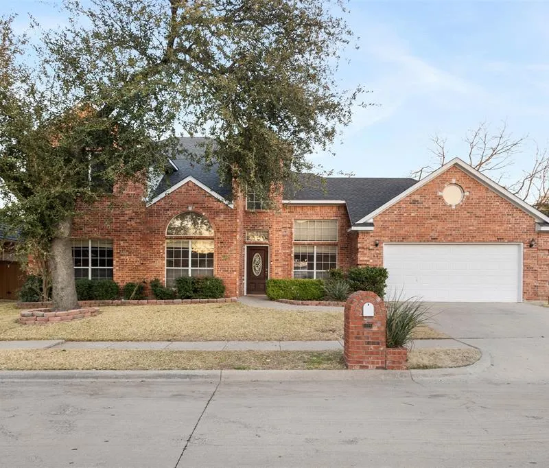 1228 Colby Court, Irving TX 75060