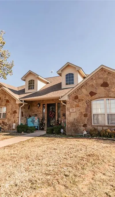 209 Benton Street, Nocona TX 76255 - Photo 3