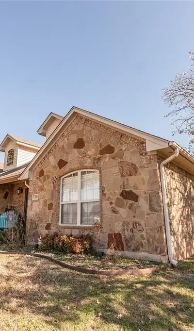 209 Benton Street, Nocona TX 76255 - Photo 4