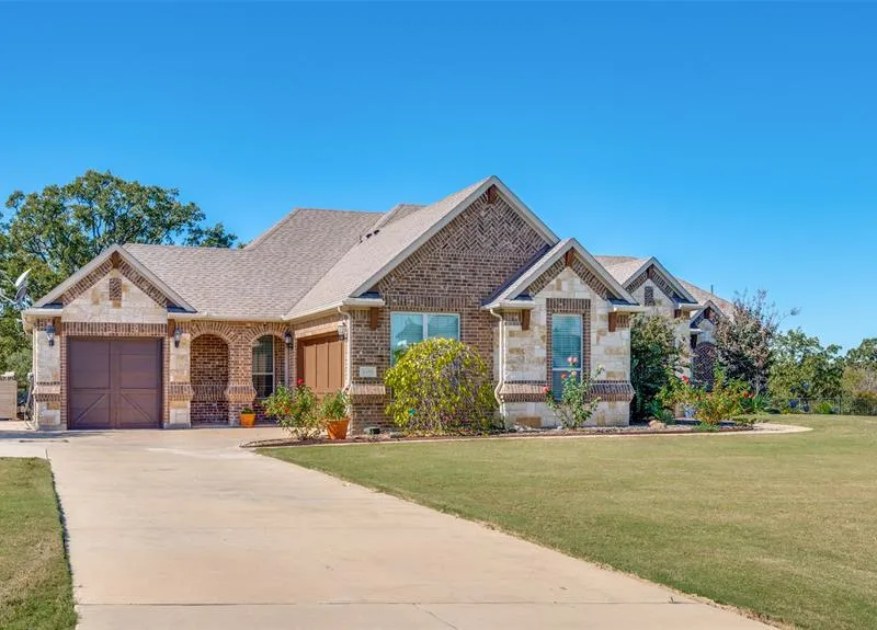 1450 Woodland Drive, Cross Roads TX 76227