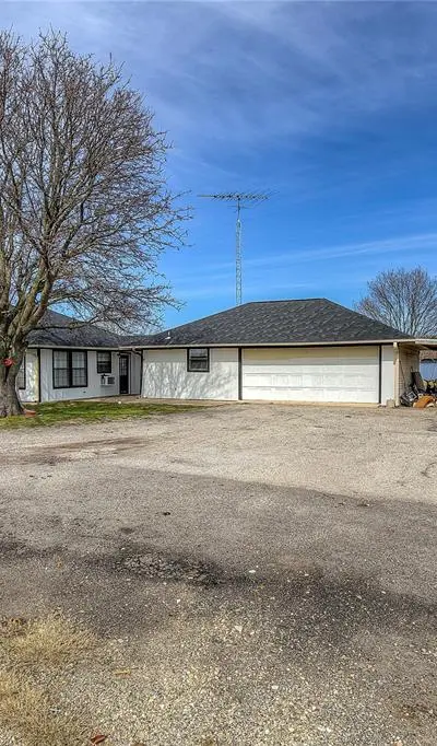 6006 County Road 4604, Commerce TX 75428 - Photo 3
