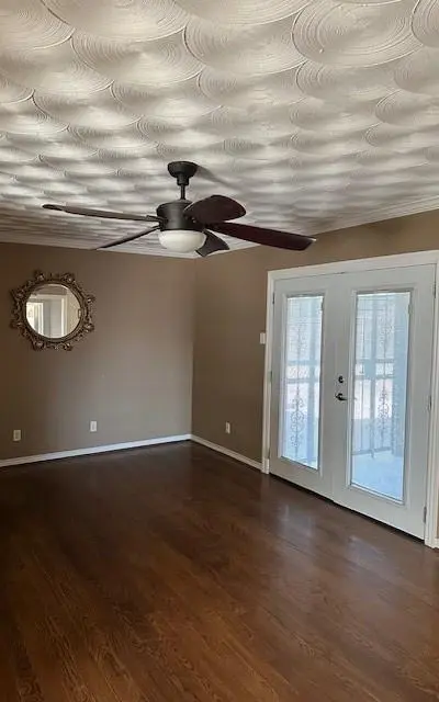1249 Robin Glen Drive, Dallas TX 75232 - Photo 2