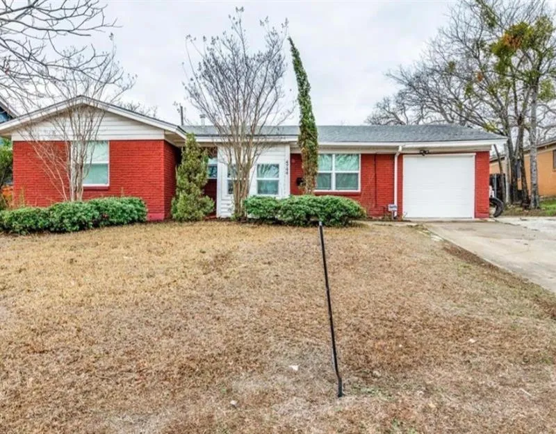 4744 Richard Street, Forest Hill TX 76119