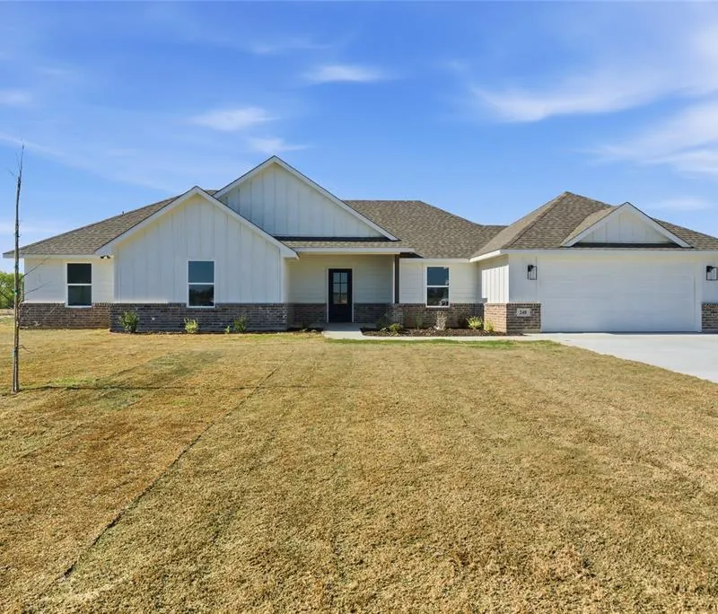 248 Yawney Drive, Lipan TX 76462