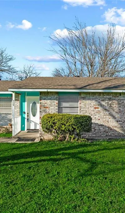 715 Sun Valley Drive, Duncanville TX 75116
