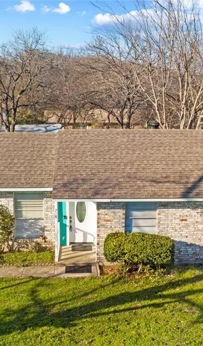 715 Sun Valley Drive, Duncanville TX 75116 - Photo 3