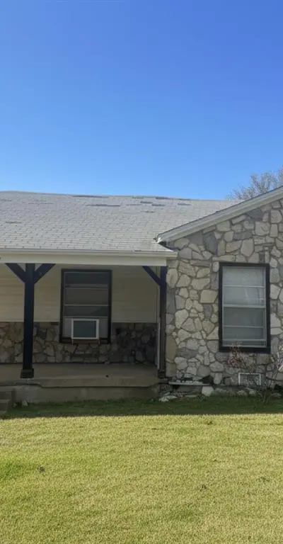 617 E 5th Street, Ferris TX 75125 - Photo 2