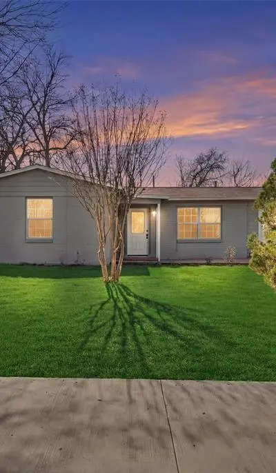 1112 E Mitchell Street, Arlington TX 76010 - Photo 5