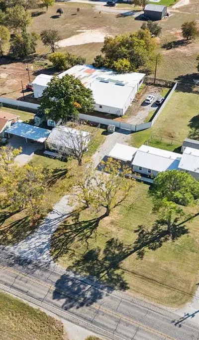 1060 E Reno Road, Reno TX 76020 - Photo 4