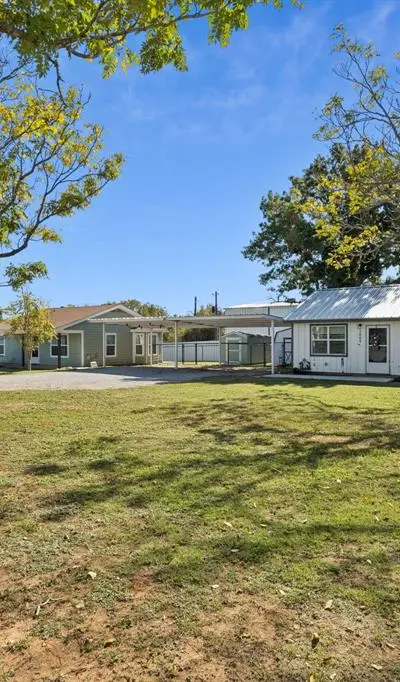 1060 E Reno Road, Reno TX 76020 - Photo 5