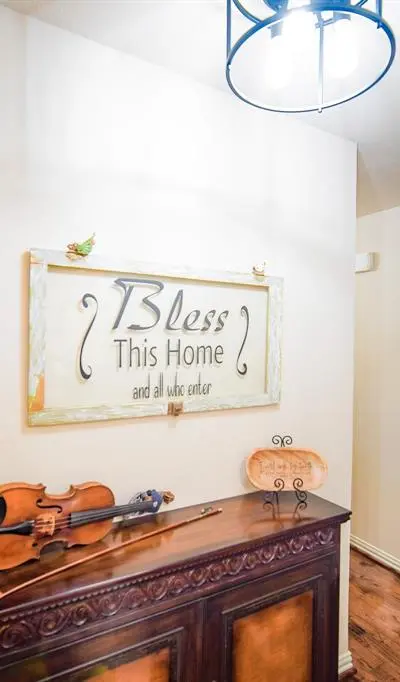 128 Oak Creek Street, Jacksboro TX 76458 - Photo 2