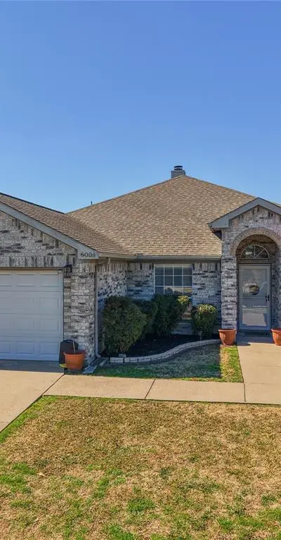 6004 Ten Wood Court, Arlington TX 76018