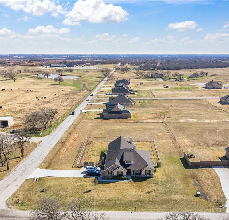 617 County Road 3341, Paradise TX 76073