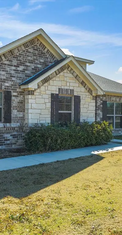 617 County Road 3341, Paradise TX 76073 - Photo 2