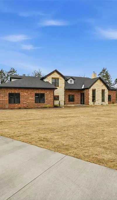 326 Willow Creek Lane, Ovilla TX 75154 - Photo 3
