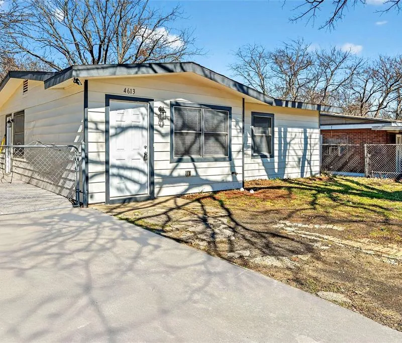 4613 Crenshaw Avenue, Fort Worth TX 76105