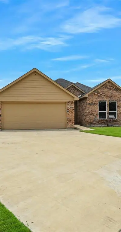 3101 Eastcrest Court, Fort Worth TX 76105 - Photo 3