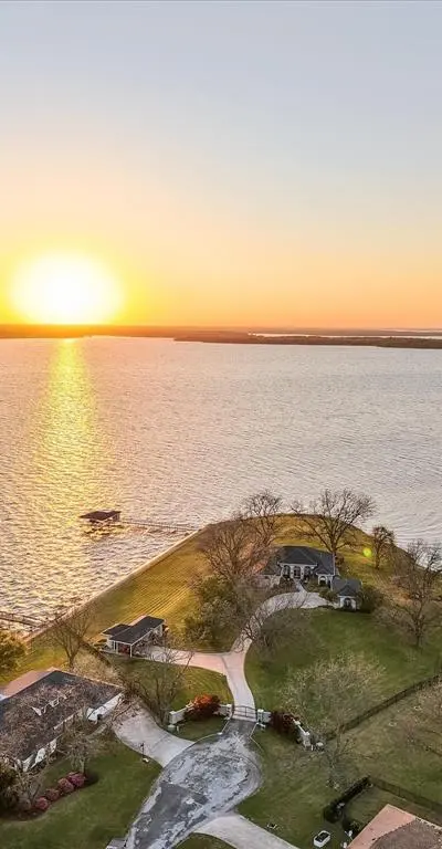 417 Pecan Point Drive, Kerens TX 75144 - Photo 3