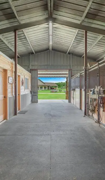 289 Blackjack Road, Valley View TX 76272 - Photo 3