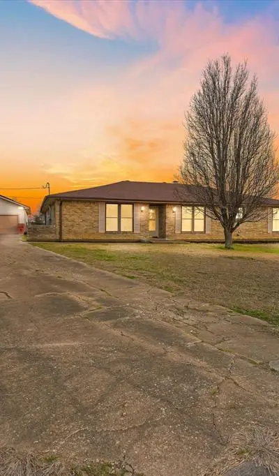 4633 Fm 36 N, Celeste TX 75423