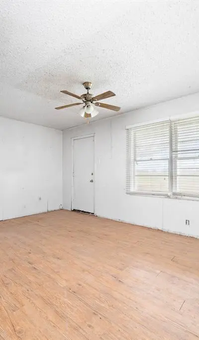 895 Hcr 2452 N, Hillsboro TX 76645 - Photo 2