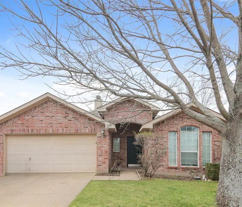 2049 Hollow Creek Drive, Dallas TX 75253