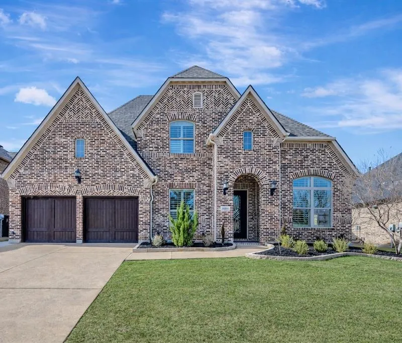 1009 Holston Hills Trail, Roanoke TX 76262