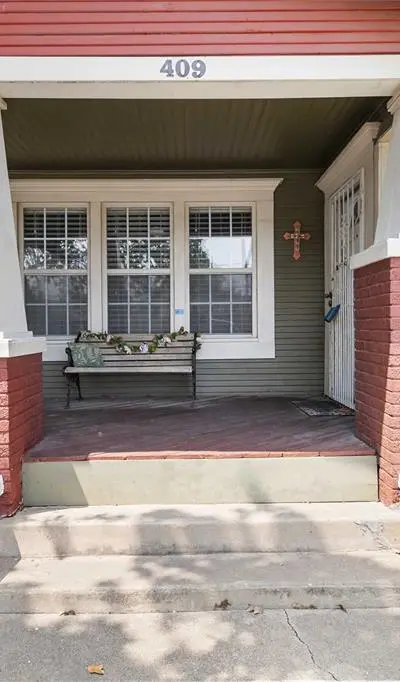 409 N Sylvania Avenue, Fort Worth TX 76111 - Photo 3