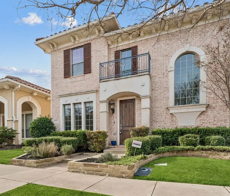821 La Cima, Irving TX 75039