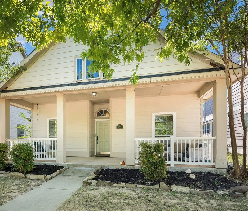 1204 Hayden Lane, Savannah TX 76227