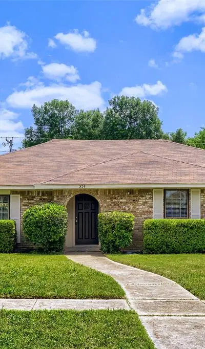 814 Oakbluff Drive, Lancaster TX 75146
