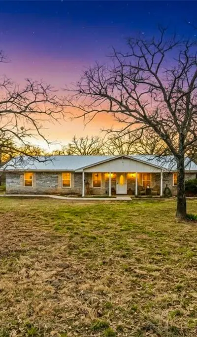 241 County Road 3689, Paradise TX 76073