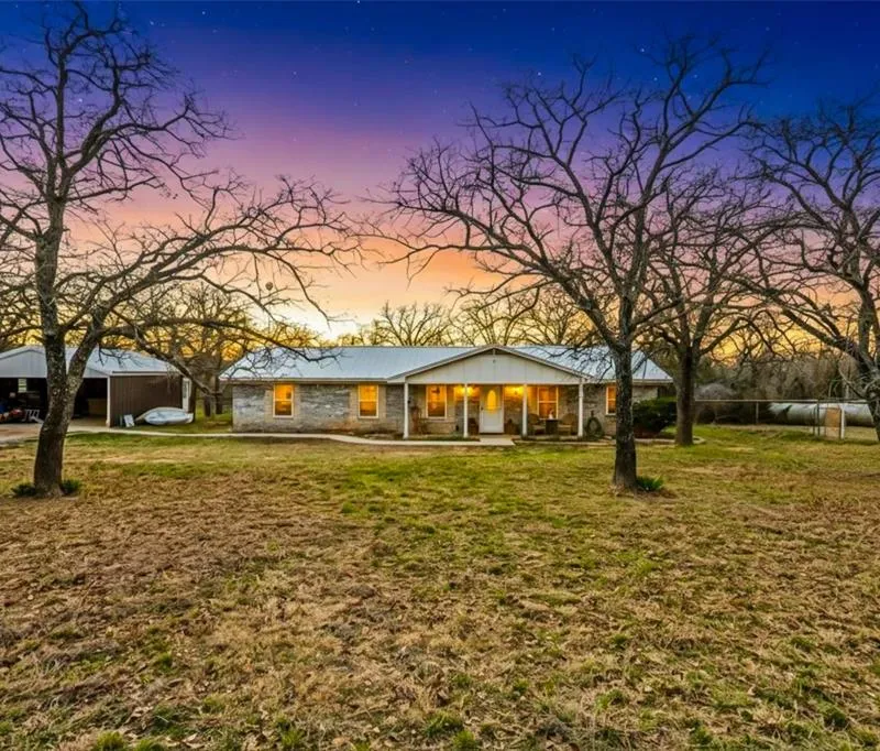 241 County Road 3689, Paradise TX 76073