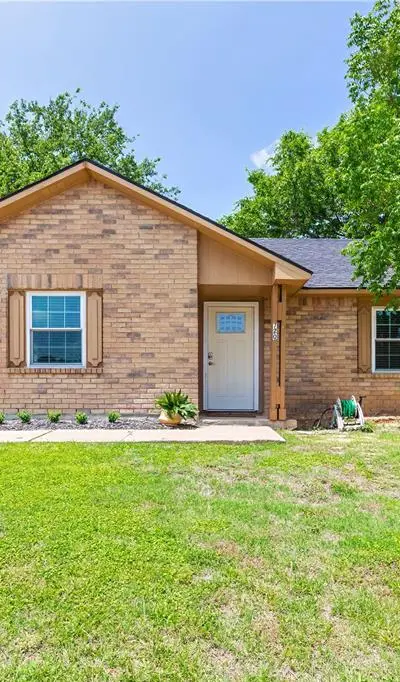 720 Sandstone Drive, Fort Worth TX 76120