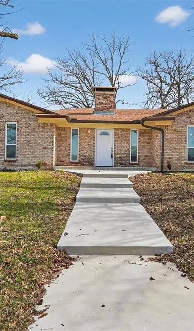 835 38th Street SE, Paris TX 75462