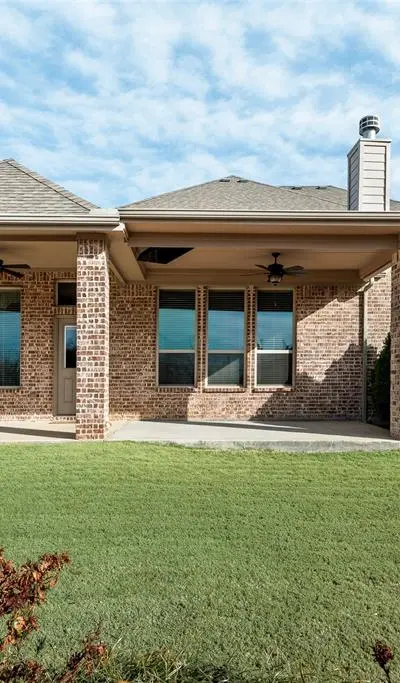 216 Equestrian Road, Hickory Creek TX 75065