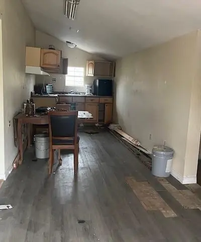311 S Jernigan Street, Bells TX 75414 - Photo 4