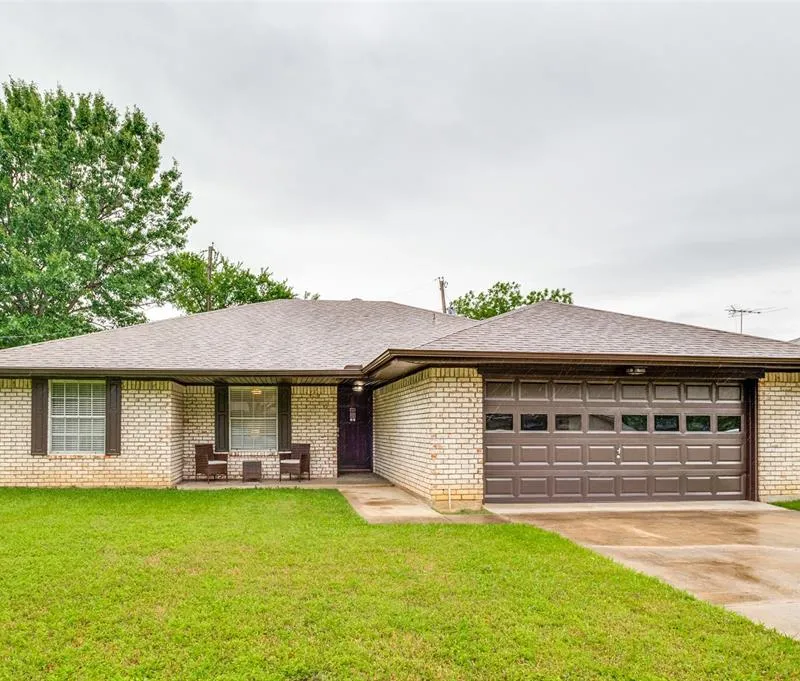 1209 Randy Drive, Irving TX 75060