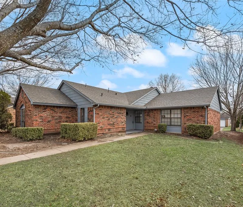 1362 Southridge Drive, Lancaster TX 75146